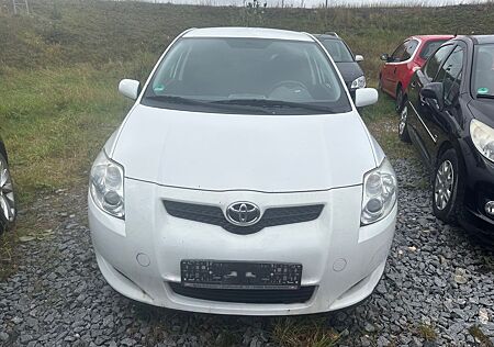Toyota Auris Sol