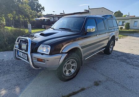 Mitsubishi L200 Double Cab 2.5 4x4 Automatik