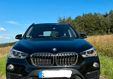 BMW X1 sDrive18d Advantage, scheckh., Einparkh.v+h