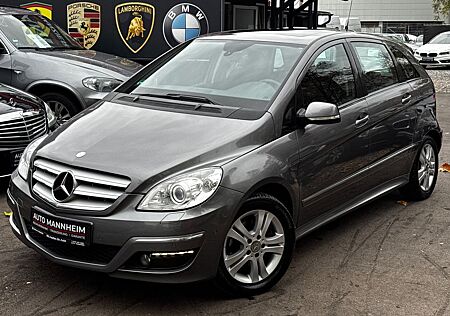 Mercedes-Benz B 200 B200 Special Edition AUTOMATIK 2.0 BENZIN*PANO