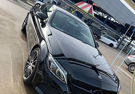 Mercedes-Benz C 180 Coupé AMG-Line (Sommer und Winter Felgen)