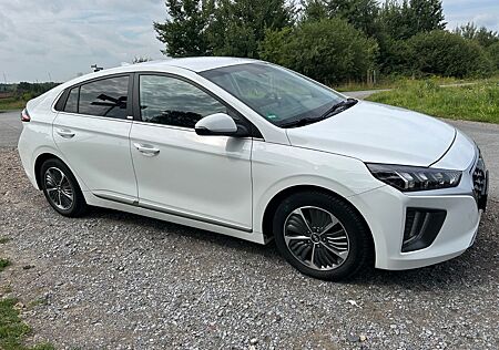 Hyundai Ioniq 1.6l GDi PLUG-IN HYBRID -