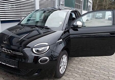 Fiat 500E ICON 2022 *Panoramadach*
