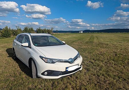 Toyota Auris Touring Sports 1.8 Hybrid - neuer TÜV
