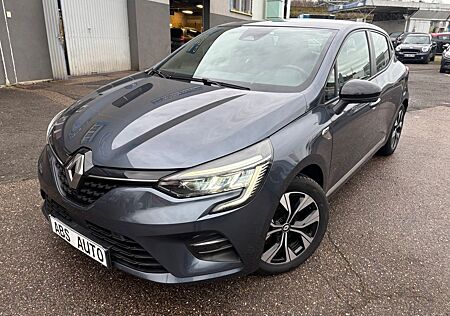 Renault Clio E-TECH 140 Limited edition LED Navi kamera