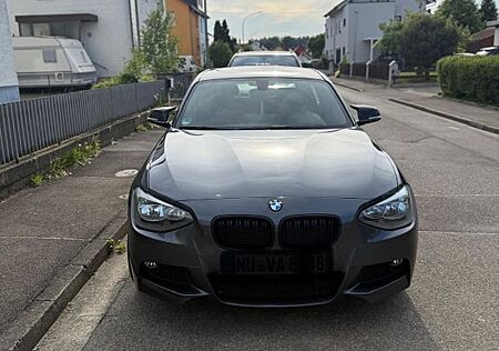 BMW 116d EfficientDynamics Edit. Sport Line Spor...