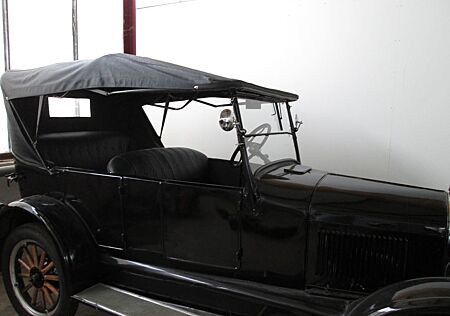 Ford Tin Lizy