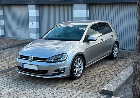 VW Golf Volkswagen Highline 1.4 TSI Alcantara,SHZ, AHK - TOP!