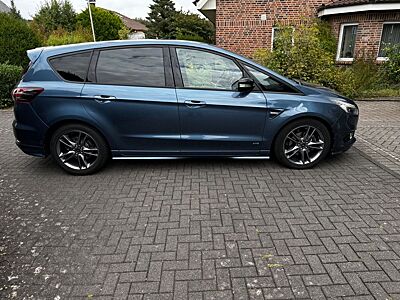 Ford S-Max 2,0 140kW 4x4 ST-Line Auto , AHK, 7 Sitze