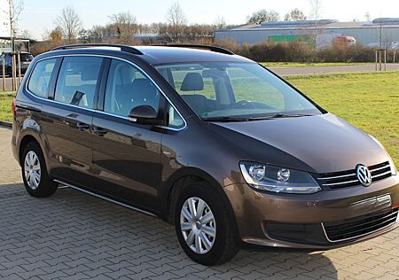 VW Sharan Volkswagen 2.0 TDI BlueMotion mit Schwenksitz