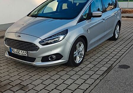 Ford S-Max 2,0TDCi Bi-Turbo 154kW Titanium PShift...