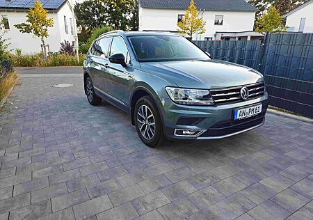 VW Tiguan Allspace Volkswagen 2.0 TDI SCR 4MOTION Comfortl...