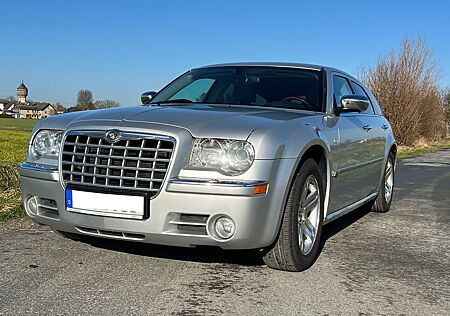 Chrysler 300C Touring 3.5 V6 Autom. - wenig km