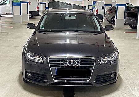 Audi A4 Avant Ambiente/Navi/Xenon/Multi/Shzg/PDC/Temp