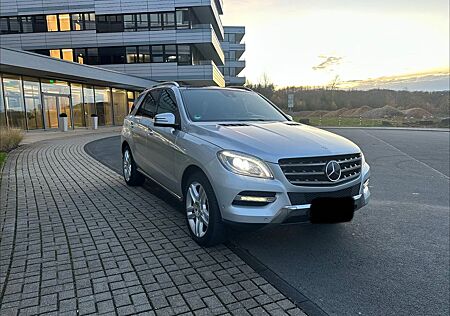Mercedes-Benz ML 350 4MATIC/Designo/Keyless/ACC/Pano