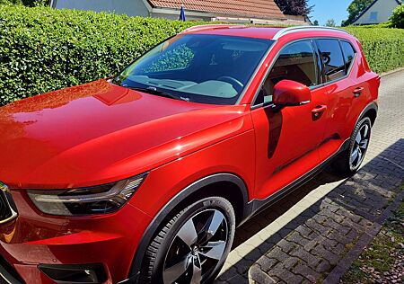 Volvo XC 40 XC40 T3 Momentum Pro 8 Gang Geartronic