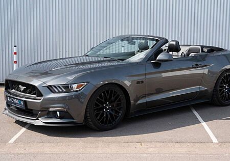 Ford Mustang GT CONVERTIBLE 5.0 V8 KAM NAV SITZBEL