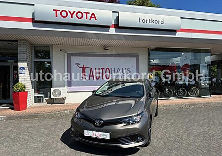 Toyota Auris 1.2 Turbo Team Deutschland - Navi, SZ, CAM