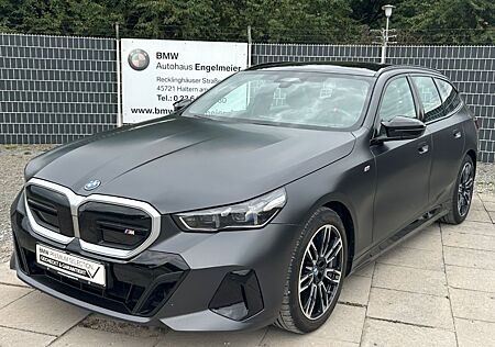 BMW i5 M60xDrive Tour Mattgrau Driv.Pro Rate 599,00!