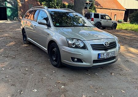 Toyota Avensis Combi D-CAT 2.2l