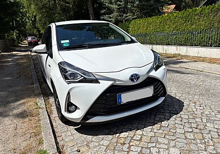 Toyota Yaris 1,5-l-VVT-i Hybrid CVT Team Deutschland
