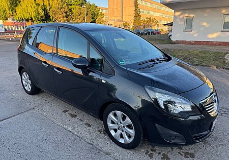 Opel Meriva 1.7 CDTI Automatik NAVI AHK TÜV 11/2026