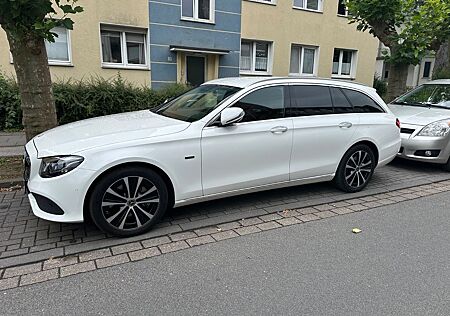 Mercedes-Benz E 300 de T Autom. -