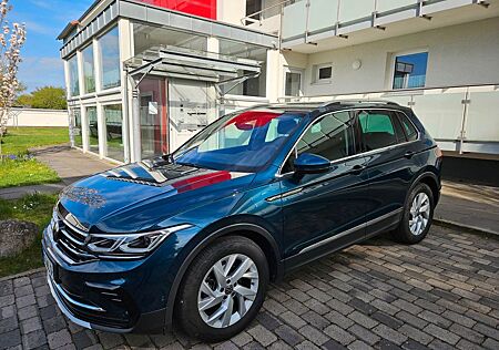 VW Tiguan Volkswagen 2.0 TDI SCR DSG Elegance, AHK, STHZ, DCC