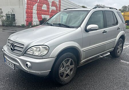 Mercedes-Benz ML 270 CDI - Vollausstattung - 2 Hand