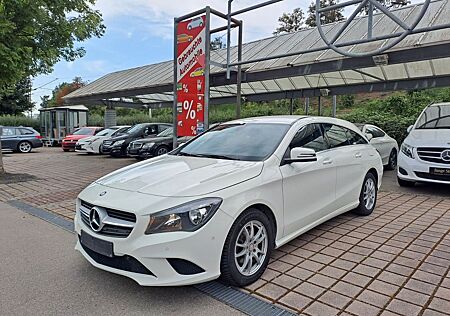 Mercedes-Benz CLA 200 CLA200d Shooting Brake 1.Hand TOP Zustand