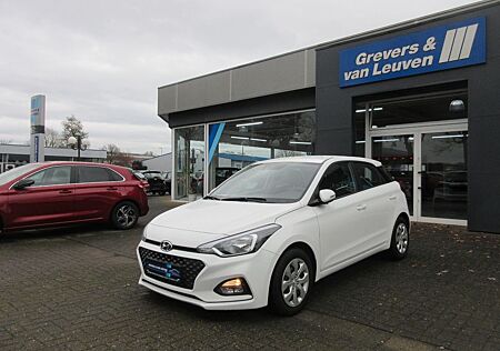 Hyundai i20 1.2 TREND+ NAVI RFK TEMP WINTERP. PDC