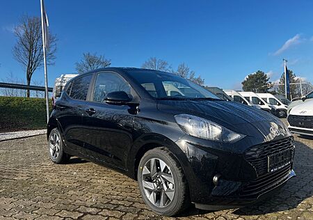 Hyundai i10 1.0 63PS Facelift Kamera Navi Klima Alu