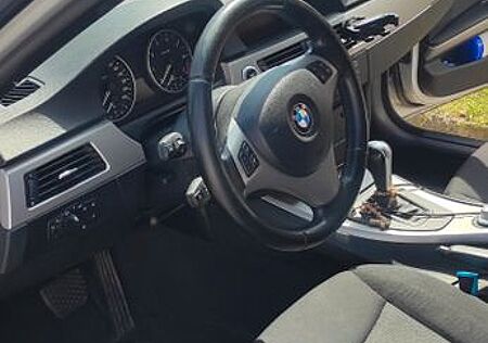 BMW 318i touring -