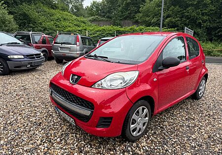 Peugeot 107 Petit Filou 70