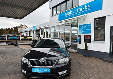Skoda Octavia Combi Elegance *SHZ/Tempomat/PDC*