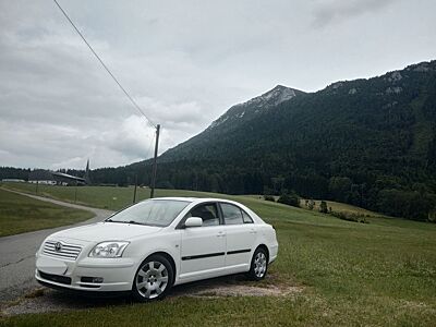 Toyota Avensis 1.8 VVT-i  Echte 28.000 km  HU 12/2027