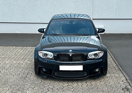BMW 1er M Coupé - 2. Hand - Nachlackierungsfrei