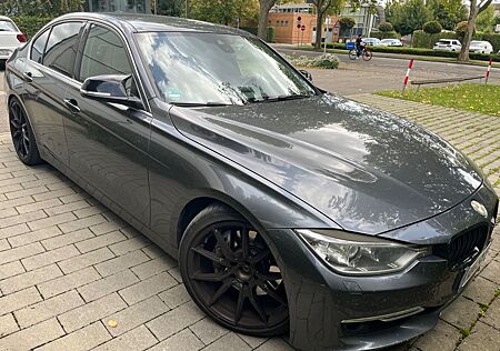BMW 335i xDrive Luxury Line Luxury Line