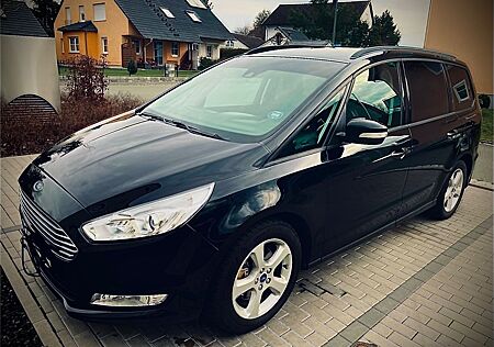 Ford Galaxy 2,0 TDCi 132kW Business Ed Powershift...