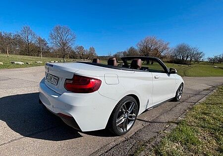BMW 220i Cabrio M Sport M Sport