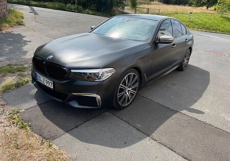 BMW M550d xDrive A -