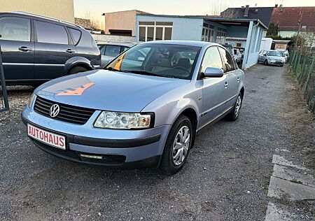VW Passat Volkswagen 1.8 Automatik Trendline TÜV 07/2025
