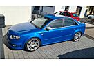 Audi RS4 4.2 quattro RS Blau Selten