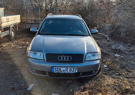 Audi A6 2.5 TDI 132kW tiptronic quattro Avant - Stand