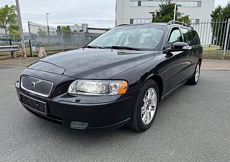 Volvo V70 2.4D Summum 1. Hand Automatik Leder AHK