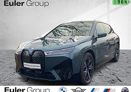 BMW iX xDrive 50 HUD Luftfederung Navi Leder Digital