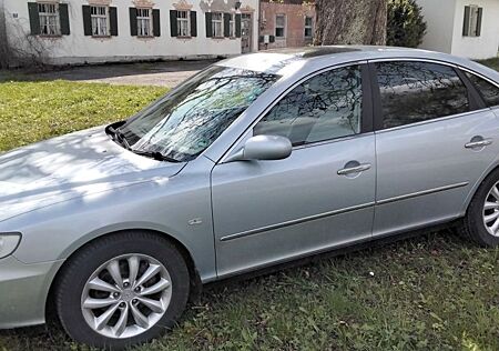 Hyundai Grandeur 3.3 V6 RECHTSLENKER