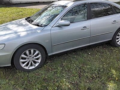 Hyundai Grandeur 3.3 V6 RECHTSLENKER
