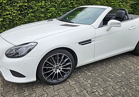 Mercedes-Benz SLC 200 Autom. -