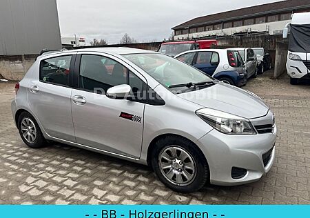 Toyota Yaris Life Automatik 8 fach bereift